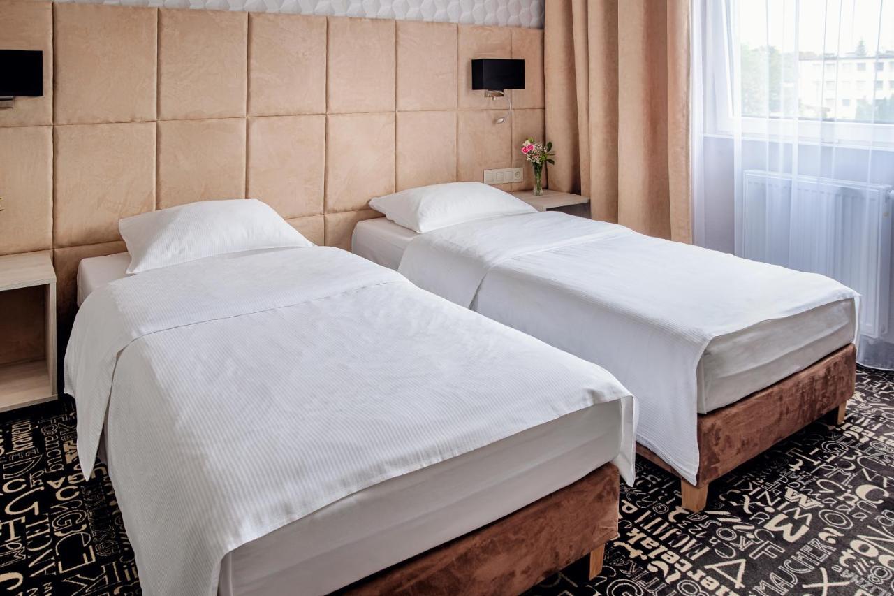 Citi Hotel'S Warszawa-Falenty Raszyn Esterno foto
